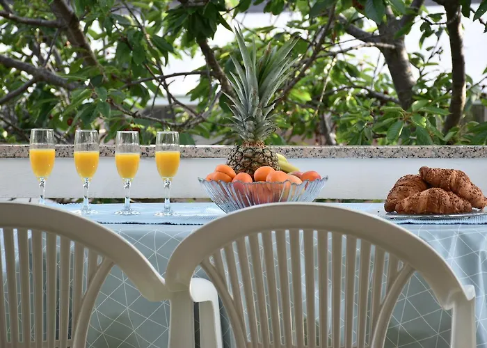 Antonija Punta Skala Next To Falkensteiner Петрчане