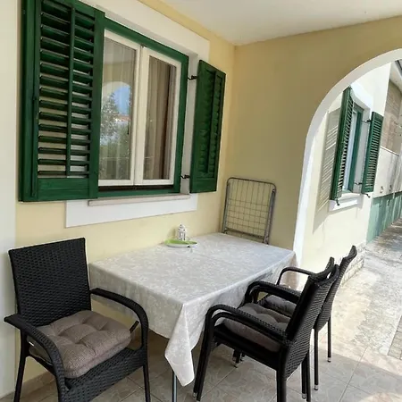 Lejlighed Antonija Punta Skala Next To Falkensteiner *