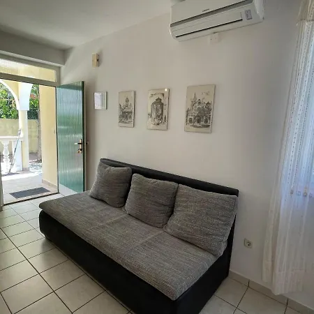 Antonija Punta Skala Next To Falkensteiner *