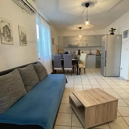 Antonija Punta Skala Next To Falkensteiner *