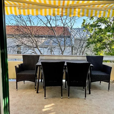 Antonija Punta Skala Next To Falkensteiner