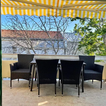 Antonija Punta Skala Next To Falkensteiner Petrcane