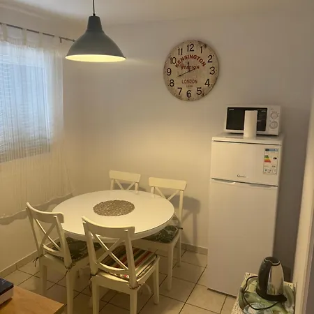 Apartment Antonija Punta Skala Next To Falkensteiner Petrčane