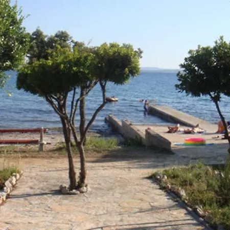 Antonija Punta Skala Next To Falkensteiner * Petrcane