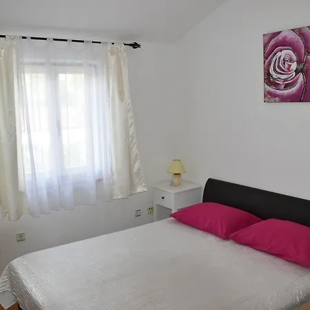 Antonija Punta Skala Next To Falkensteiner * Petrcane