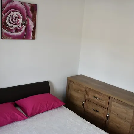 Antonija Punta Skala Next To Falkensteiner