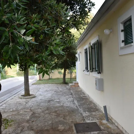 Antonija Punta Skala Next To Falkensteiner *