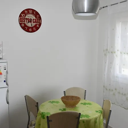 Antonija Punta Skala Next To Falkensteiner Petrčane