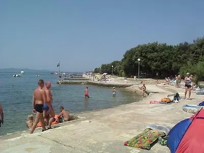 Antonija Punta Skala Next To Falkensteiner * 돈제페트레케인