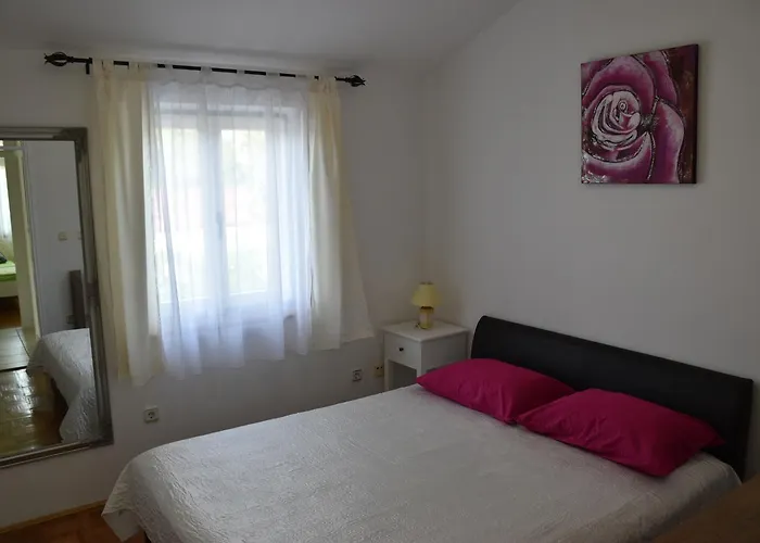 Apartmán Antonija Punta Skala Next To Falkensteiner Petrcane